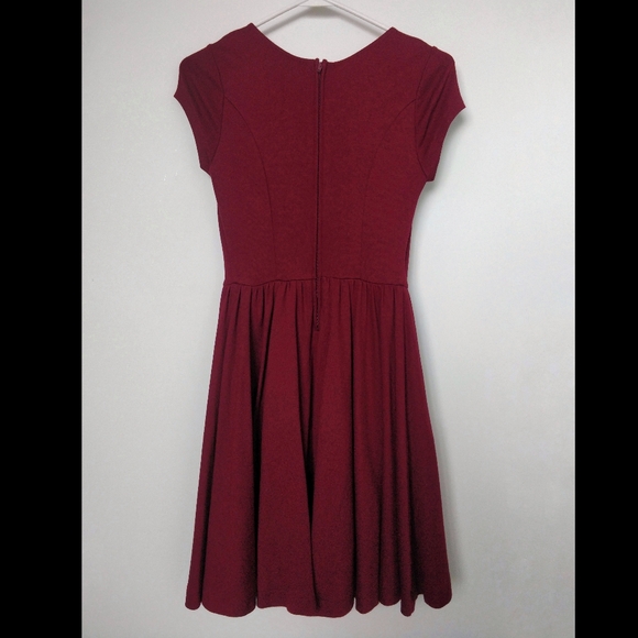 Guess red skater dress - Picture 4 of 4